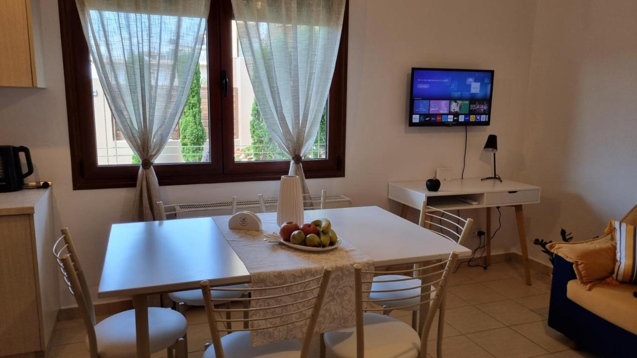 Cypress Garden House Apartamento Gazi Exterior foto
